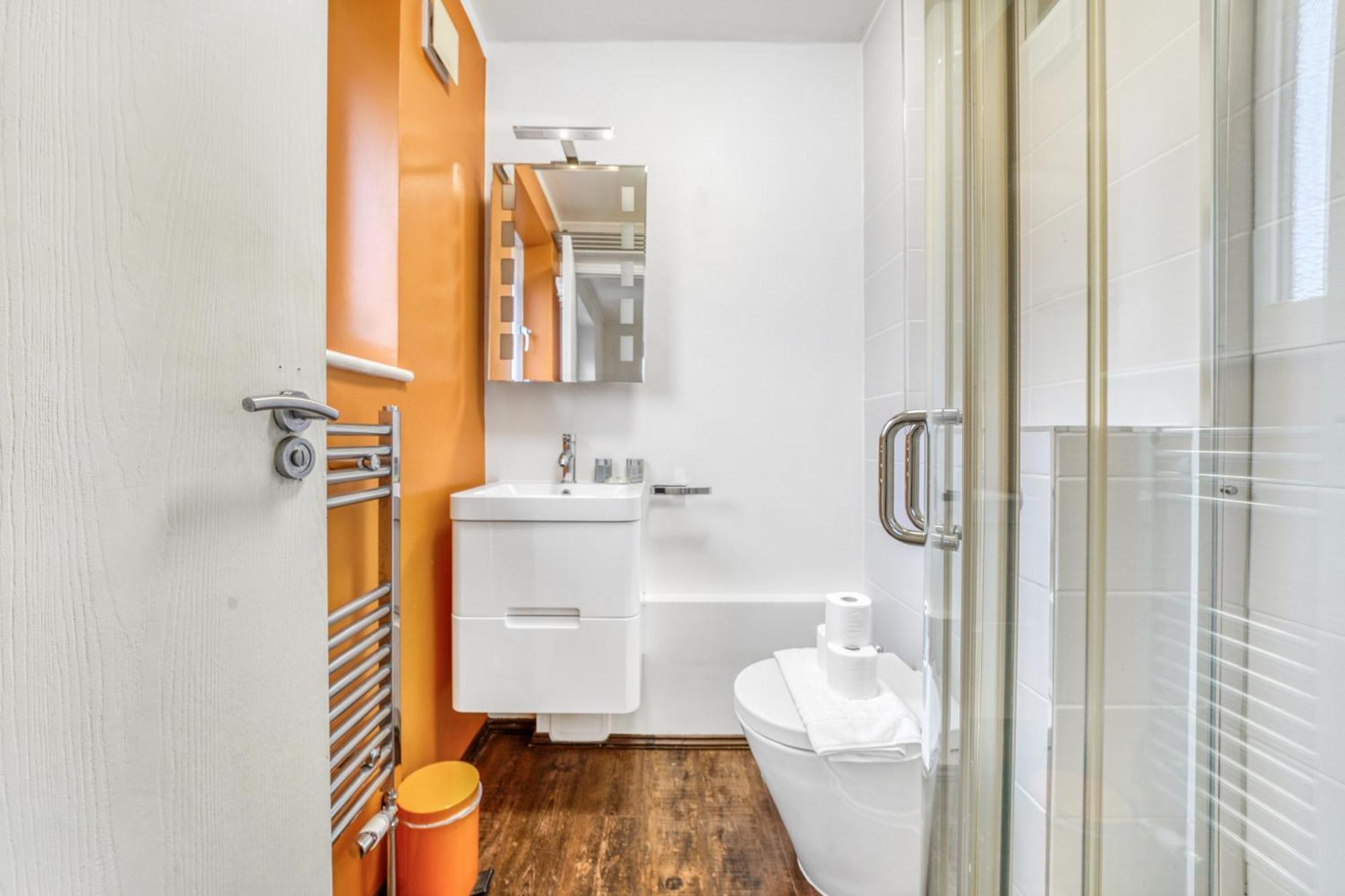 Executive 4 Bedroom Town House In Canada Water Free Wifi & Parking By City Stay Aparts Londyn Zewnętrze zdjęcie